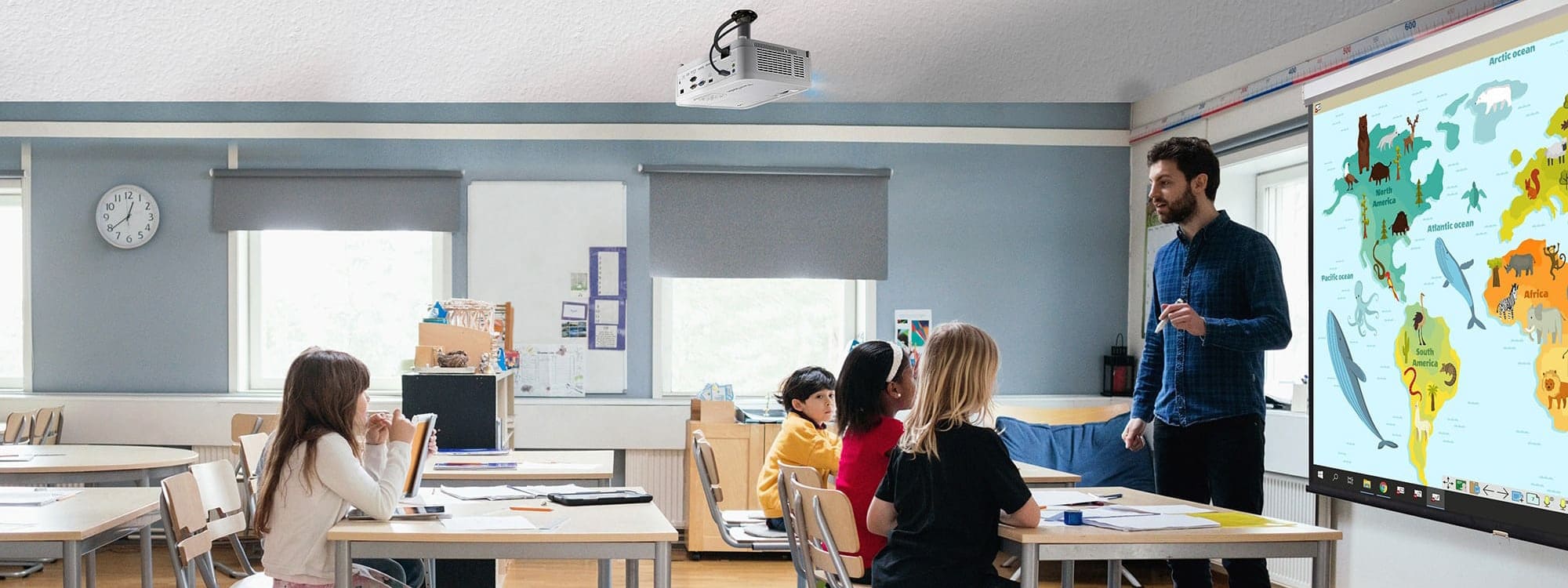 main image [Bright Short Throw Projection for<br>Classrooms and Meeting Rooms]